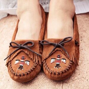 Minnetonka Thunderbird Softsole Moccasins